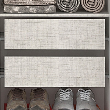 4 gavetas internas com corrediças telescópicas.