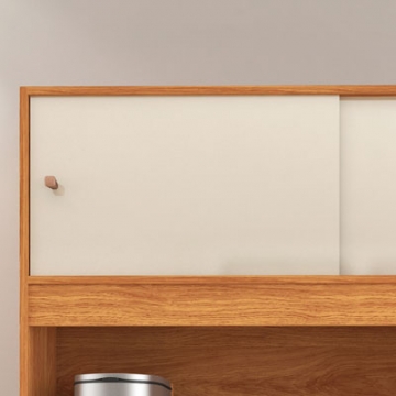 5 puertas, siendo las superiores correderas de 3mm.