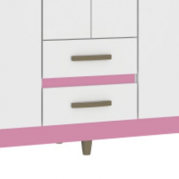 Travessa e rodapé reversíveis: um lado pintado de branco e no outro lado rosa.