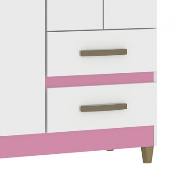 Travessa e rodapé reversíveis: um lado pintado de branco e no outro lado rosa.