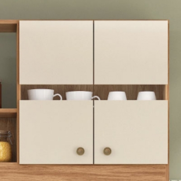 5 puertas, dos de ellas con detalles de cristal.