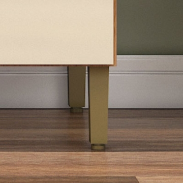 Pies de 17 cm con ajuste de altura.